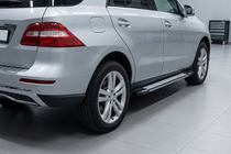 Mercedes GLE/ML-klasse W166 2011–2018 Rainbow side steps (2 stuks, aluminium) foto 1