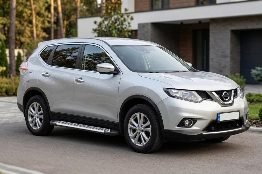 Nissan X-trail T32/Rogue 2014–2021 Line side steps (set van 2, aluminium) Image