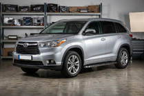 Toyota Highlander 2013–2019 Maydos V1 side steps (set van 2, aluminium/RVS) foto 1
