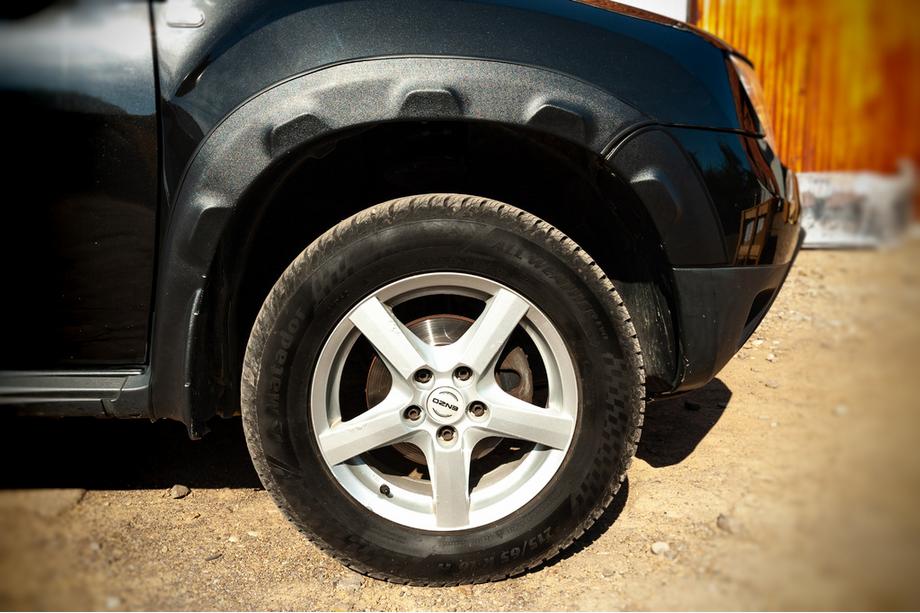 Renault Duster 2008–2017 Spatbordverbreders met uitstulpingen (8 stuks, ABS) DDU - Oekraïne Image