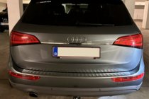 Audi Q5 2008–2017 Chromen sierlijst boven de kentekenplaat (RVS) foto 4