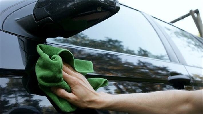 Enkele tips voor autoverzorging in de zomer