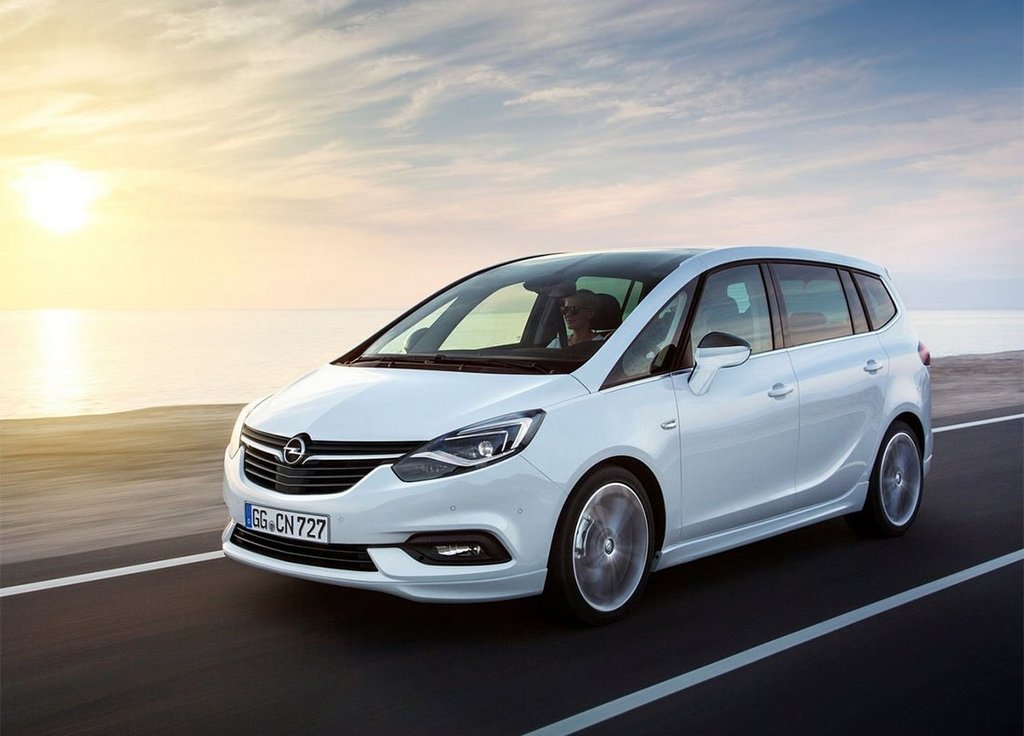 Review van de nieuwe generatie Opel Zafira-minivan