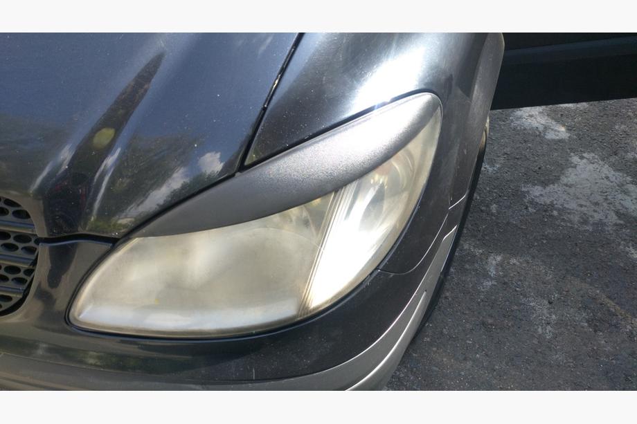 Mercedes Vito W639 2004–2014 Rechte koplampwimpers (2004-2010, 2 stuks, kunststof) Hoogglans Foto 3