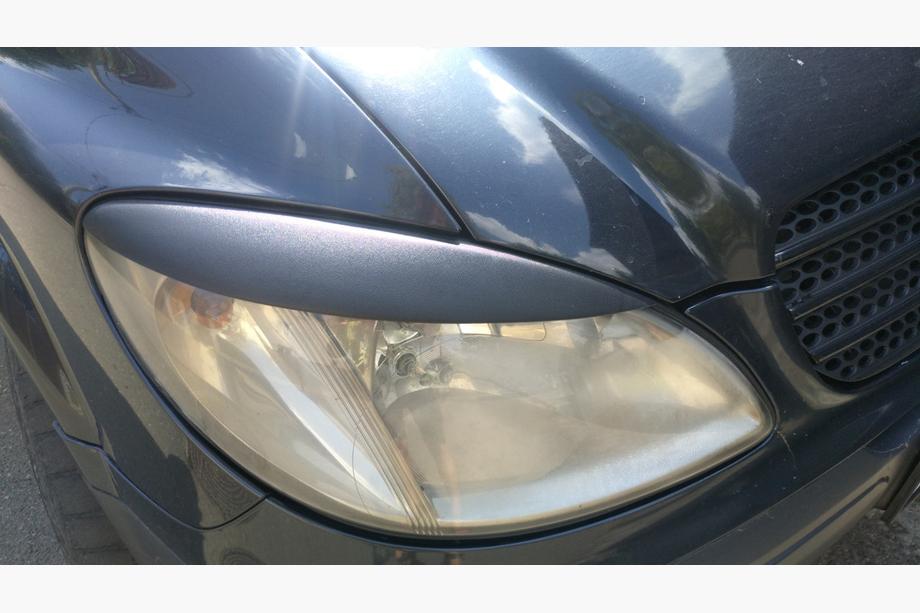 Mercedes Vito W639 2004–2014 Rechte koplampwimpers (2004-2010, 2 stuks, kunststof) Hoogglans Foto 4