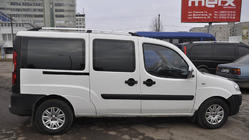 Fiat Doblo I 2005–2010 Chromen dakrails Standaard basis, kunststof voeten foto 18
