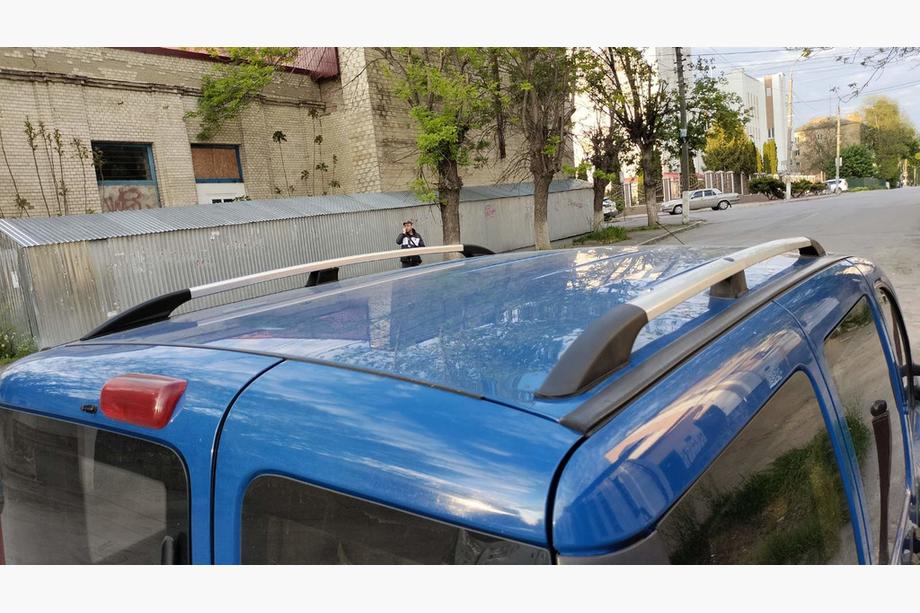 Fiat Doblo I 2005–2010 Chromen dakrails Standaard basis, kunststof voeten Image