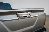 Nissan Navara/NP300 2016– Afdekking voor achterste deurgreep (zonder camera, RVS) foto 1