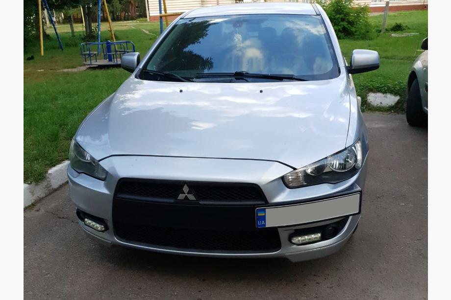 Mitsubishi Lancer X 2008– Kentekenplaathouder (kunststof) Mat zwart Foto 3