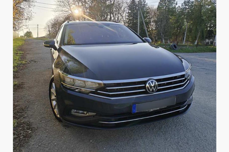 Volkswagen Passat B8 2015–2023 RVS koplamp sierlijsten en strip (set 3-delig) Foto 13