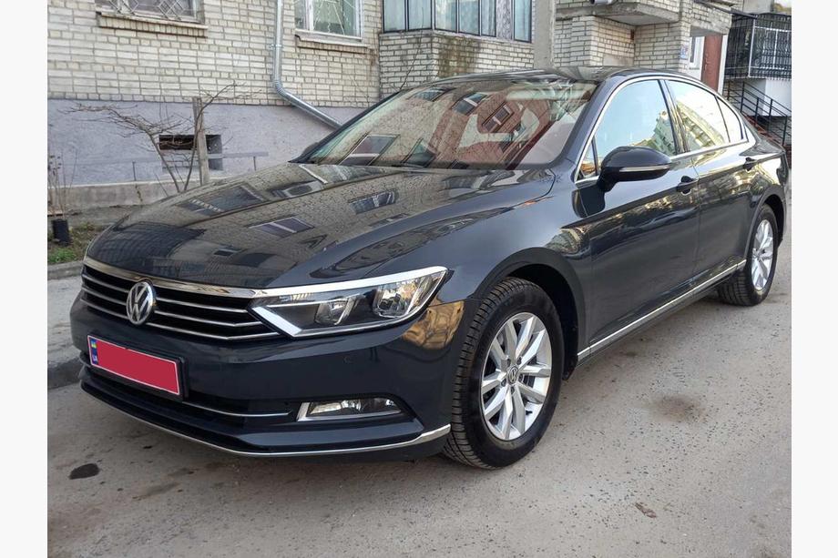 Volkswagen Passat B8 2015–2023 RVS sierlijsten voor voorbumper (2015-2018, 3-delig) Image