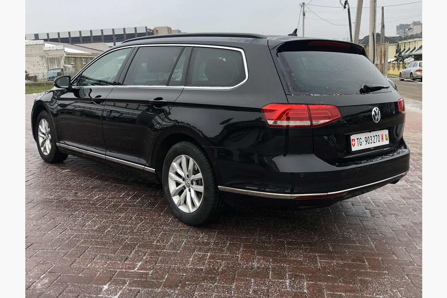 Volkswagen Passat B8 2015–2023 RVS sierlijst voor achterbumperrand SD/SW (3-delig) OmsaLine - Italiaans roestvrij staal Foto 2