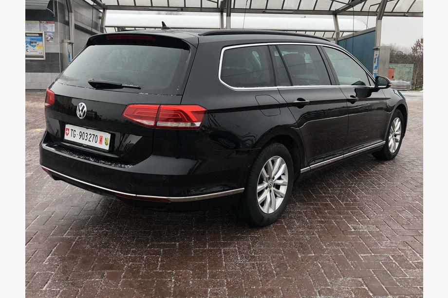 Volkswagen Passat B8 2015–2023 RVS sierlijst voor achterbumperrand SD/SW (3-delig) OmsaLine - Italiaans roestvrij staal Foto 3
