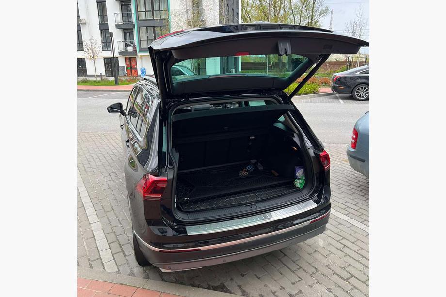 Volkswagen Tiguan 2016–2023 Achterbumper beschermlijst (OmsaLine, RVS) Foto 4