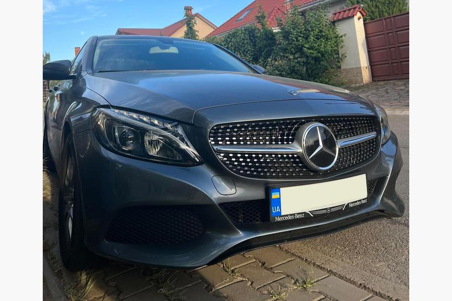 Mercedes C-klasse W205 2014–2021 Voorgrille Diamond Silver (voor Avantgarde/AMG-Line/C43 AMG) Foto 4