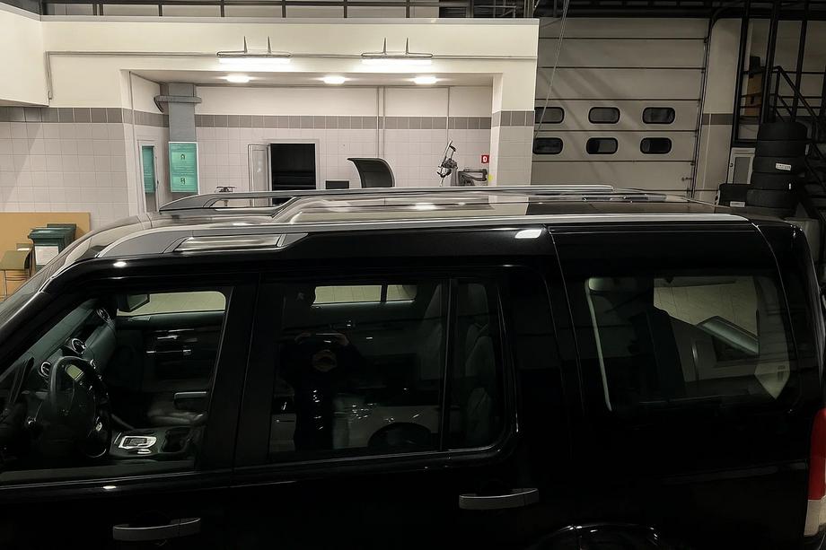 Land Rover Discovery IV 2009–2017 Dakrails origineel model (grijs) Image