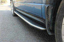 Range Rover Evoque 2012–2018 OEM-V2 side steps (2 stuks, aluminium) Dynamic foto 1