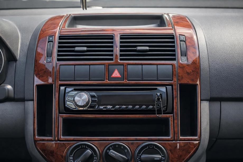 Volkswagen Polo 2001–2009 Dashboardpanelen (2001-2005) Houtlook Image