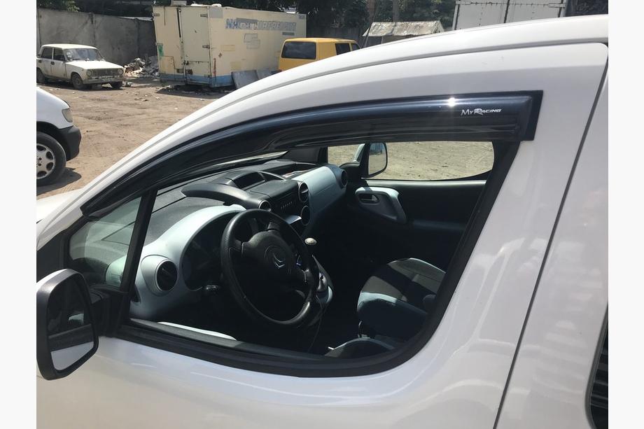 Peugeot Partner Tepee 2008–2018 Raamwinddeflectoren (set van 2, MyRacing) Foto 5
