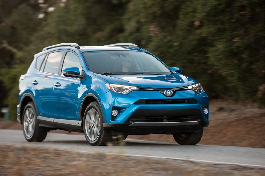 Agressieve en dynamische Toyota RAV 4-crossover
