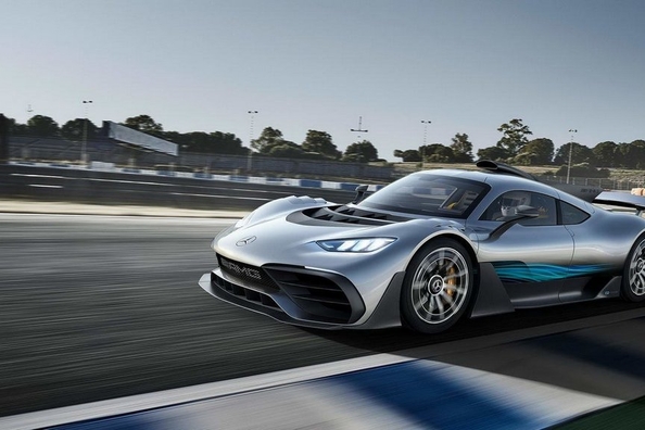 Elektrische hypercar Project One van Mercedes-AMG met 1000 pk Foto 1