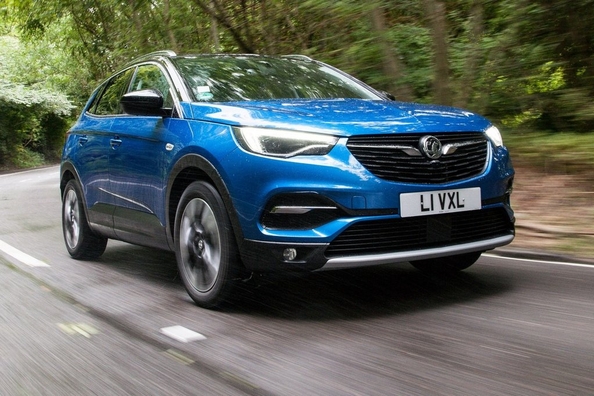 Vauxhall brengt nieuwe Grandland X Sport-crossover uit