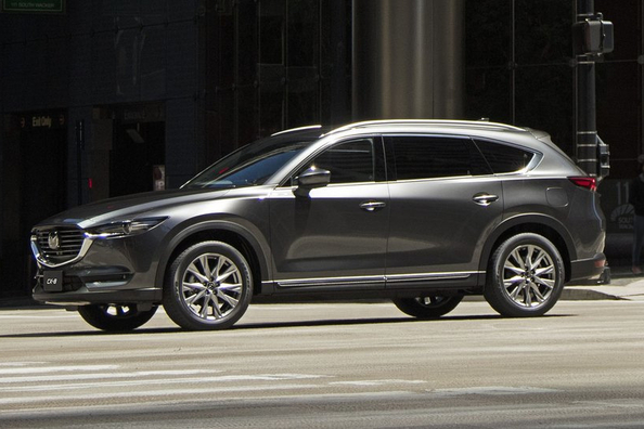 Nieuwe Mazda CX-8 crossover Foto 4