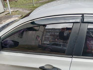 Hyundai Accent 2011–2017 Raamdeflectoren met chromen sierlijst SD (4 stuks, Niken) foto 2