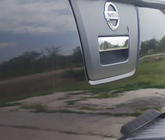 Nissan Navara 2006–2015 RVS afdekking voor kofferklephandgreep foto 2