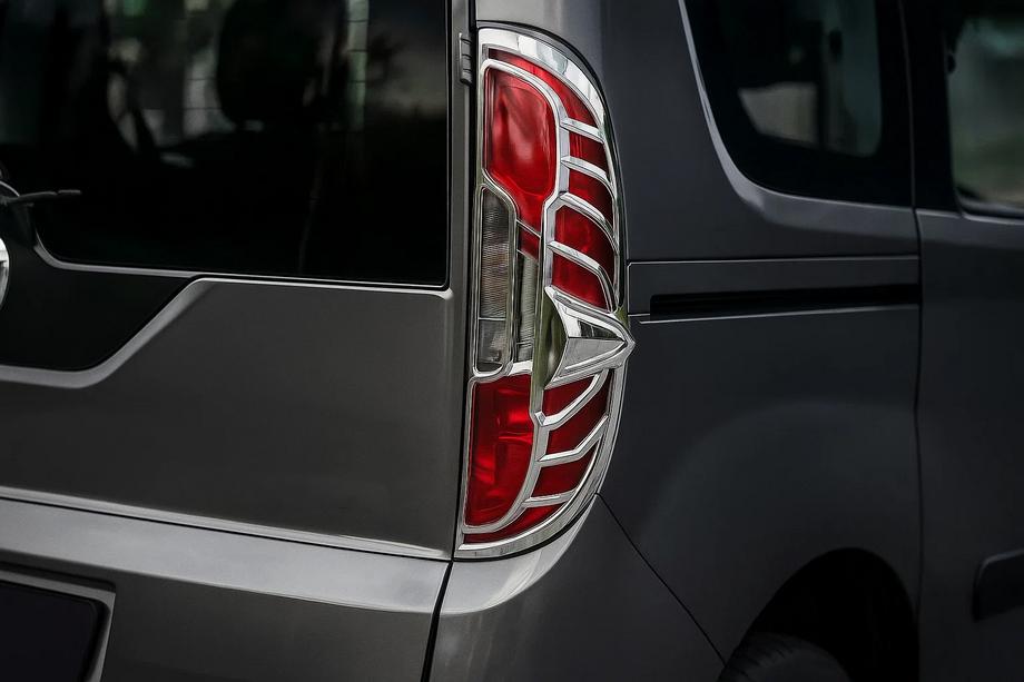 Fiat Doblo II 2010–2022 Chroom achterlichtcovers (2015↗, 2 stuks, kunststof) Image