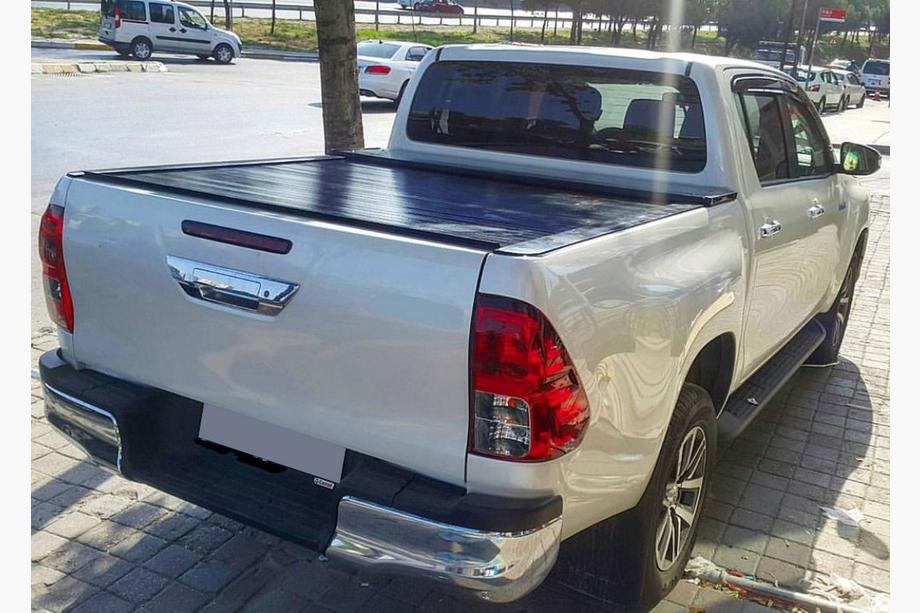 Toyota Hilux 2015– Omback rollbar (2015-2020) Foto 1