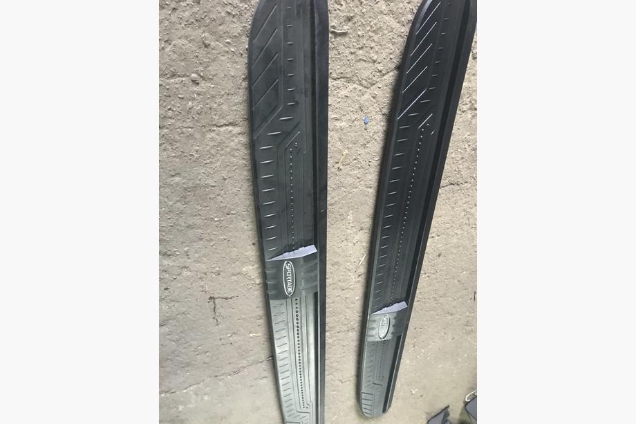 Kia Sportage 2004–2010 Originele sidesteps (zonder bevestigingsset) Foto 2