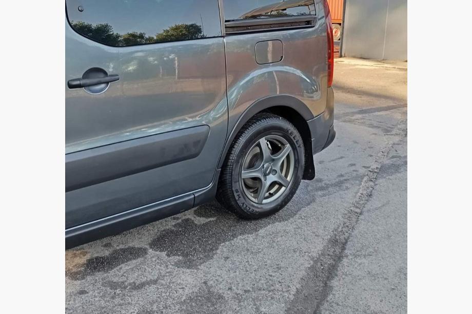 Citroen Berlingo 2008–2018 Wielkastverbreders (set van 4, zwart) 1 zijdeur, metaal Foto 5