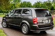 Vijfde generatie minivan Dodge Grand Caravan foto 2