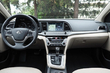 Hyundai Elantra sedan van de zesde generatie: review foto 5