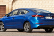 Hyundai Elantra sedan van de zesde generatie: review foto 4