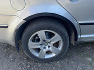 Skoda Superb 2001–2009 Wielkastverbreders (set van 4, zwart) Metaal foto 6