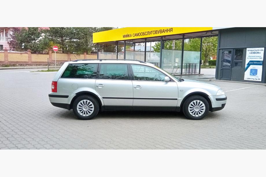Volkswagen Passat B5 1997–2005 Wielkastverbreders (set van 4, zwart) Foto 5