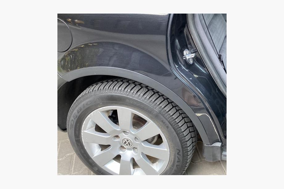 Volkswagen Passat B5 1997–2005 Wielkastverbreders (set van 4, zwart) Foto 15