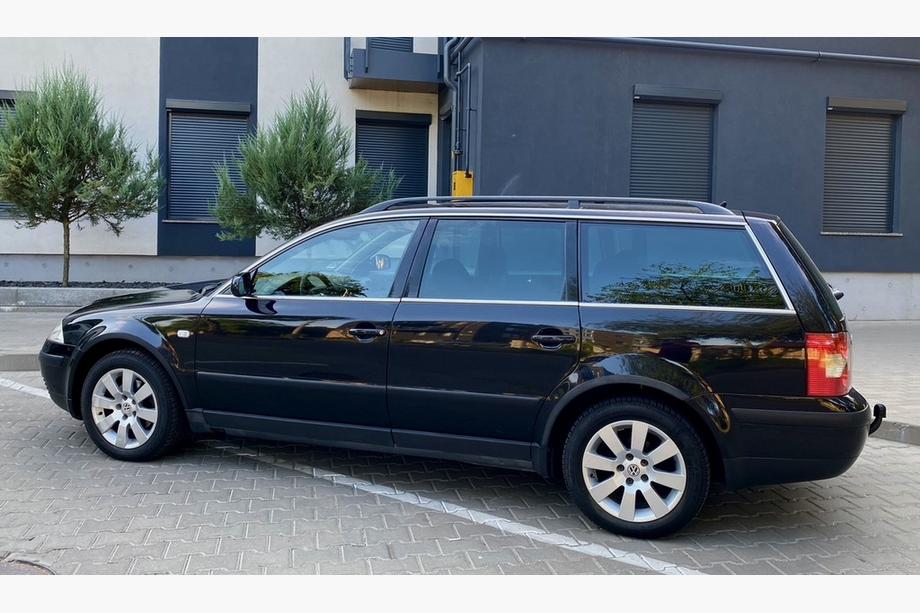 Volkswagen Passat B5 1997–2005 Wielkastverbreders (set van 4, zwart) Foto 18