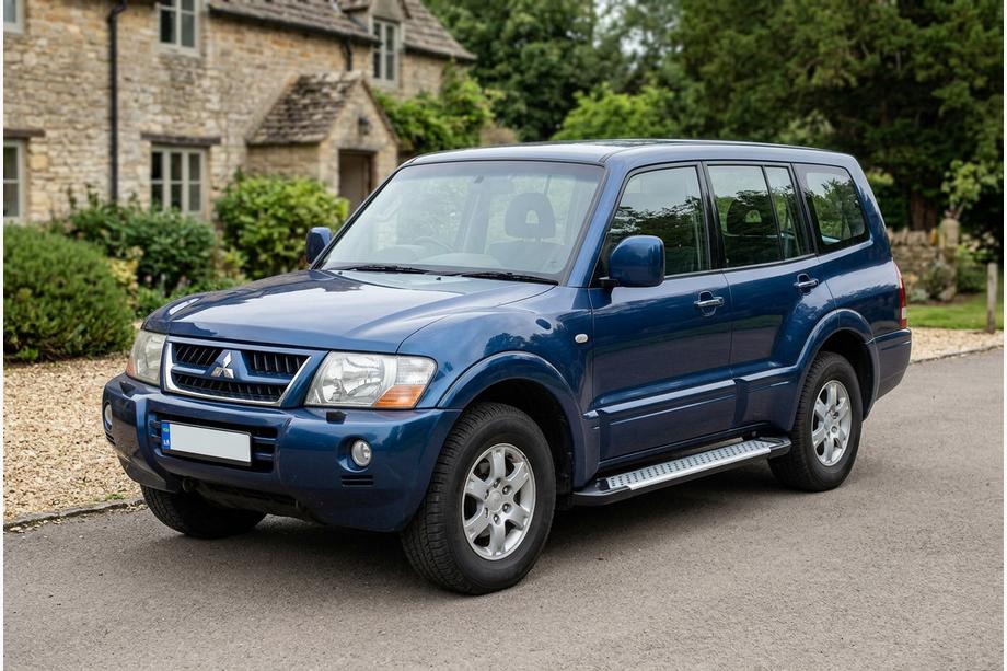 Mitsubishi Pajero Wagon III 1999–2006 Zijsteps X5-type (set 2 stuks, aluminium) Image