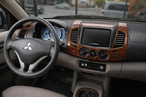 Mitsubishi L200 2006–2015 Dashboard sierlijstenset (13-delig) foto 1