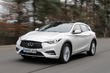Review van de premium hatchback Infiniti Q30 foto 4