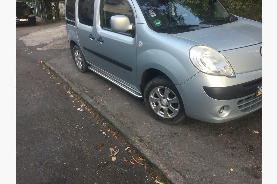 Renault Kangoo 2008–2020 Premium zijtreden (2 st., RVS) 60 mm, korte wielbasis Image