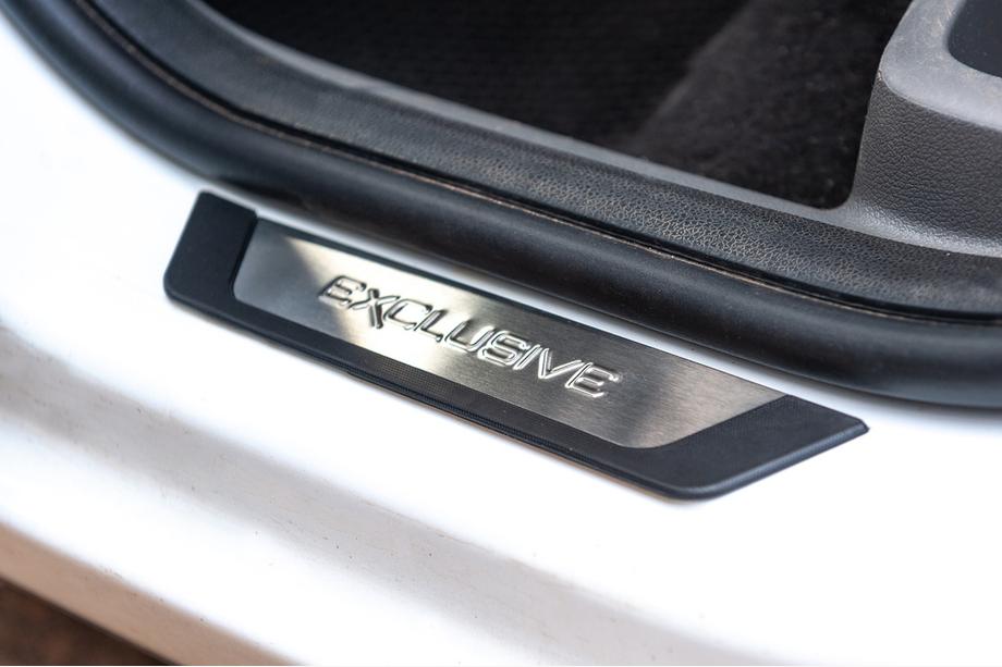 Ford Focus II 2005–2008 Chromen instaplijsten (Flexill, 4 stuks) Foto 3