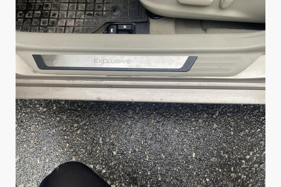 Toyota Camry 2001–2006 Instaplijsten (set van 4) Image