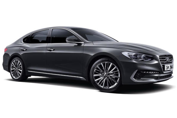 Review van de nieuwe generatie Hyundai Grandeur, vlaggenschip-sedan Foto 3