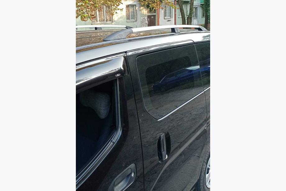 Nissan NV200 2009– Chroom dakrails Image
