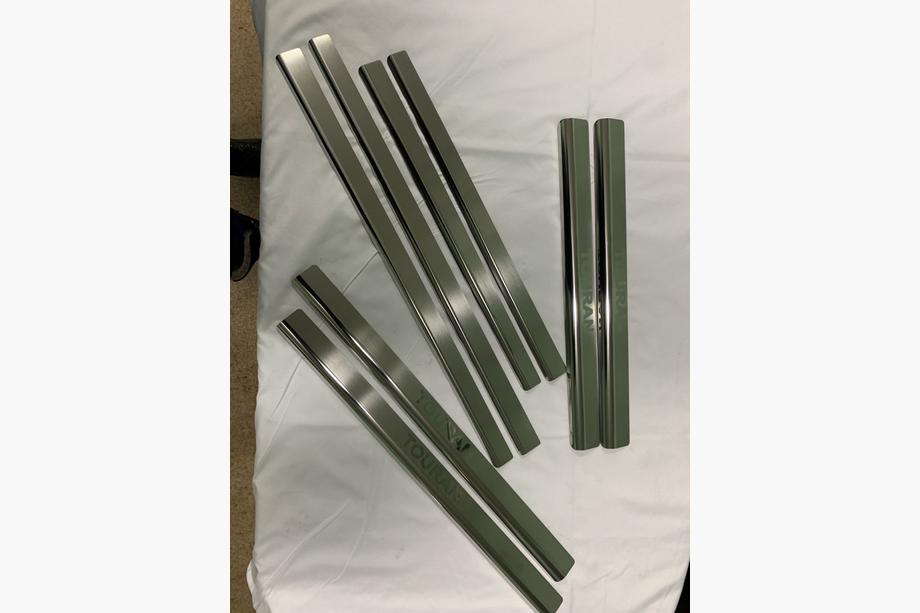 Volkswagen Touran 2003–2010 Nataniko RVS dorpellijsten (set van 4) Standaard - Lohmann-tape, 0,5 mm Foto 7