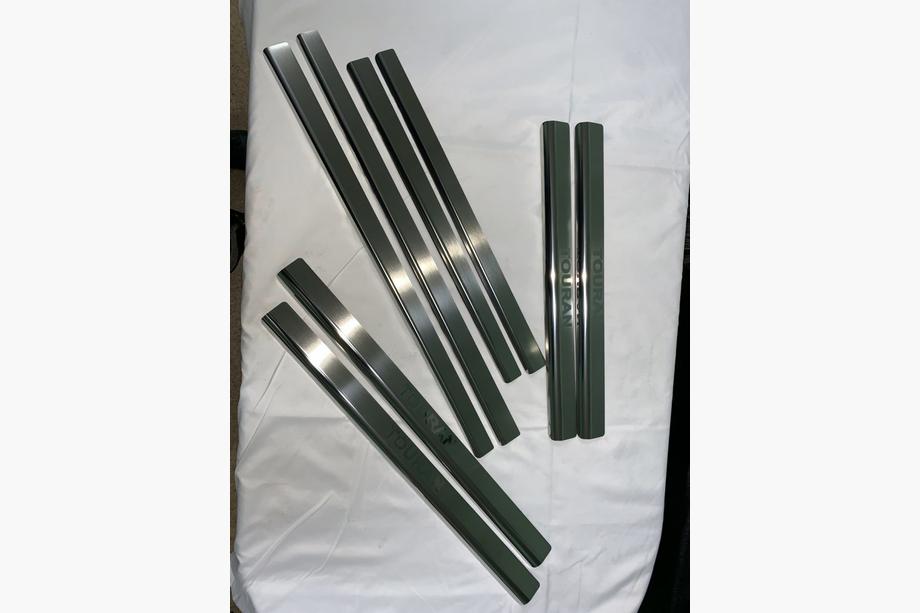 Volkswagen Touran 2003–2010 Nataniko RVS dorpellijsten (set van 4) Standaard - Lohmann-tape, 0,5 mm Foto 6